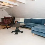 House With Beautiful Garden בית נופש Glesborg