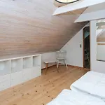 House With Beautiful Garden בית נופש Glesborg