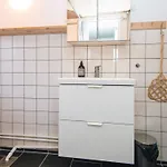 House With Beautiful Garden בית נופש *