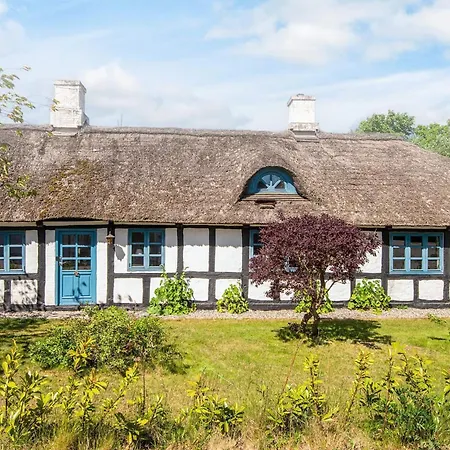 Feriehus House With Beautiful Garden Glesborg