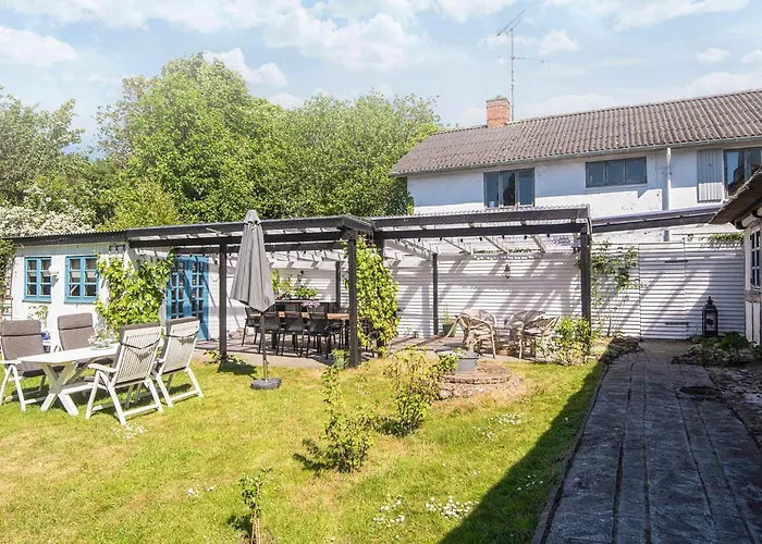Casa de Férias House With Beautiful Garden *